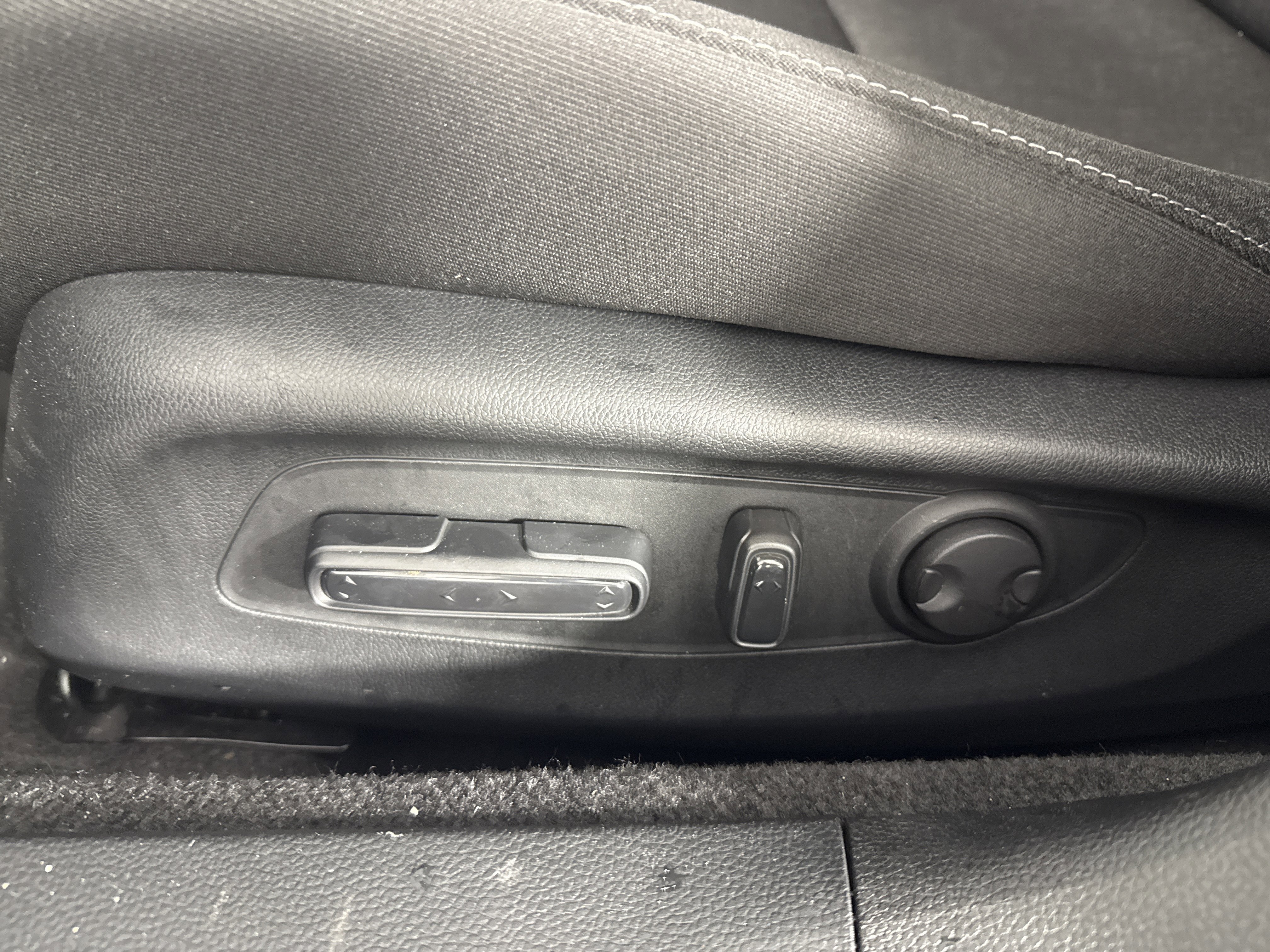 Certified 2023 Honda Accord EX image 16