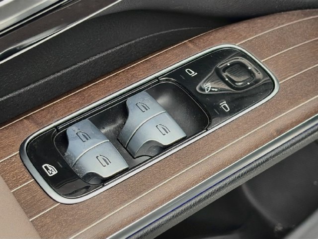 Certified 2024 Mercedes-Benz EQS 450+ 4MATIC SUV image 11