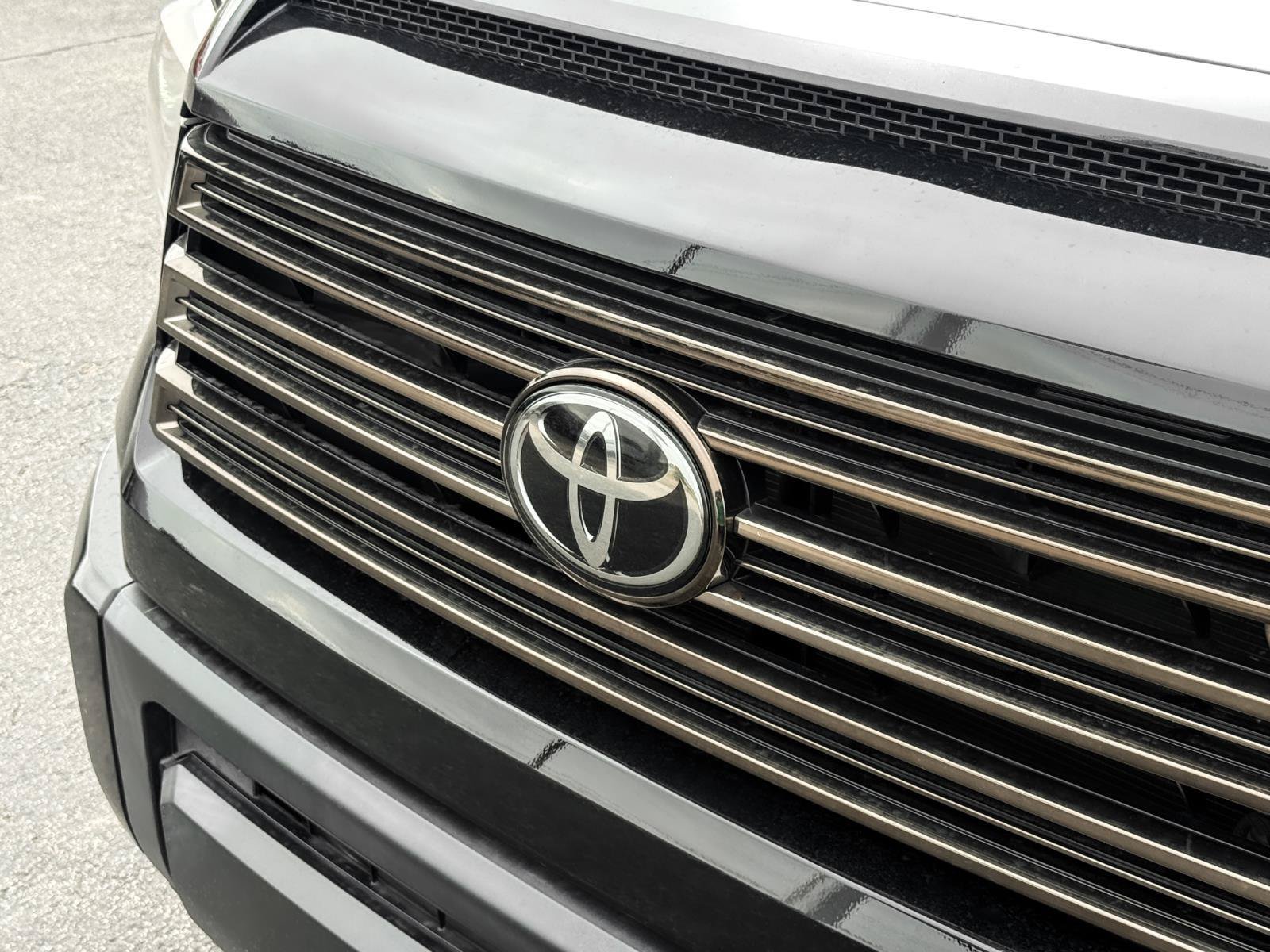 Used 2021 Toyota Tundra Limited w/ Nightshade Special Edition AWD/4WD image 8