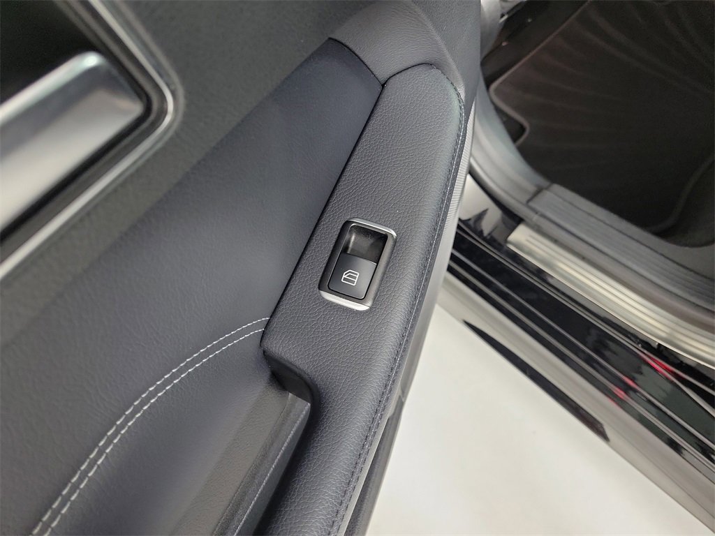 Used 2015 Mercedes-Benz E 350 Sedan image 13