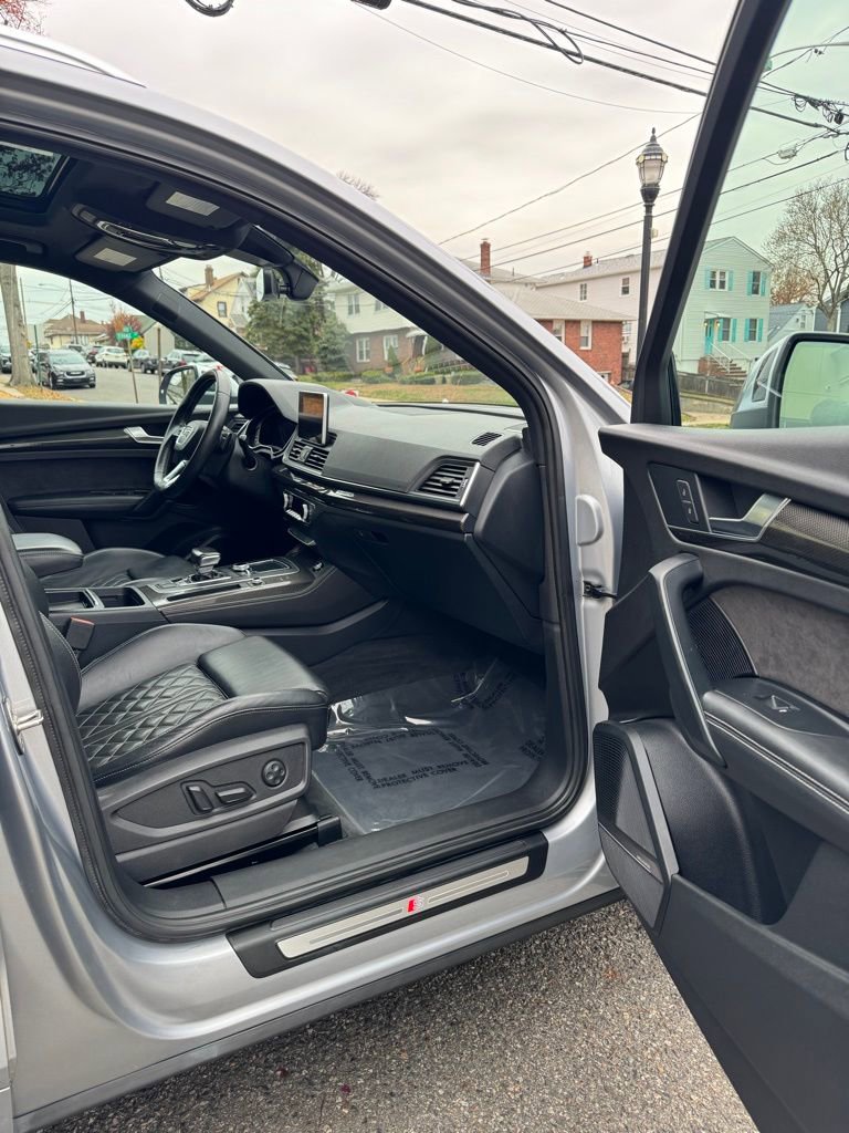 Used 2018 Audi SQ5 Prestige image 11