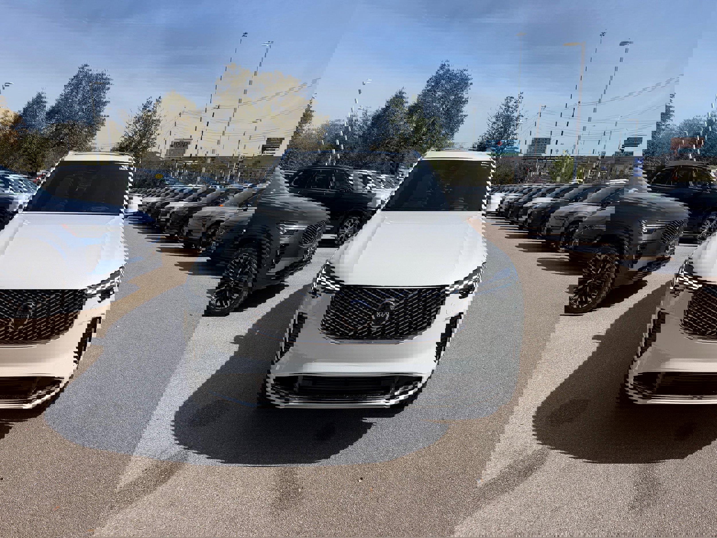 New 2026 Volvo XC90 T8 Ultra w/ Lounge Package image 6