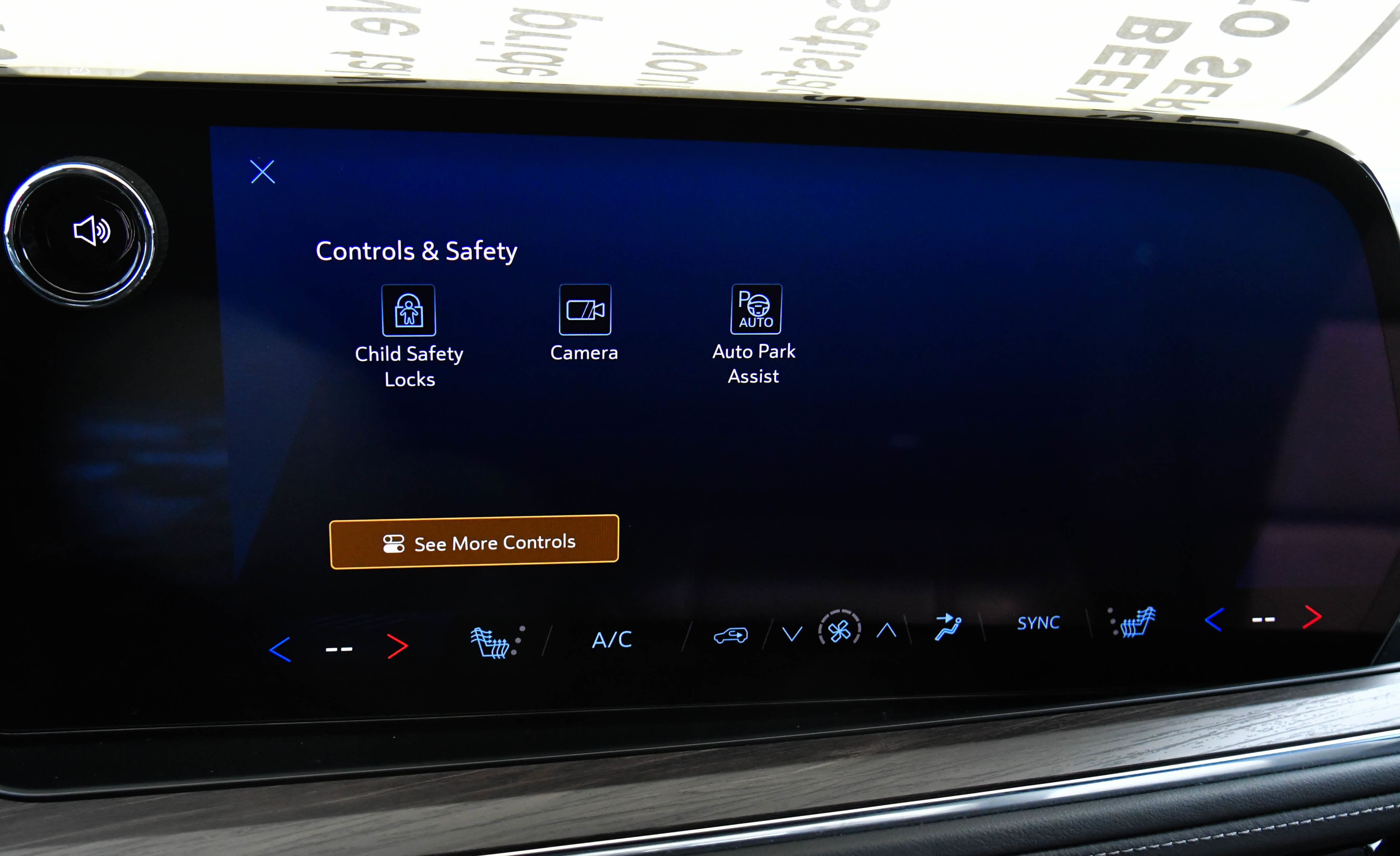 Used 2025 Chevrolet Tahoe LT image 29