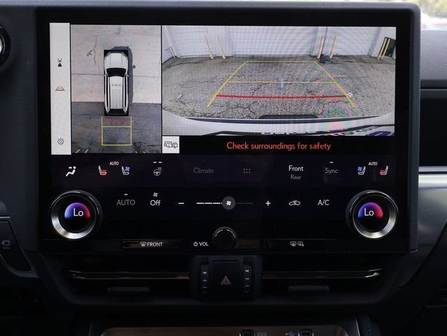 Used 2024 Lexus GX 550 w/ Accessory Package (2T) AWD/4WD image 28