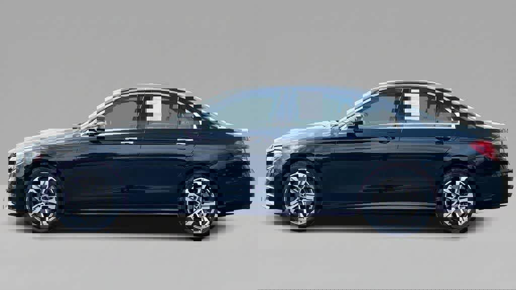 Certified 2019 Mercedes-Benz E 300 4MATIC image 3