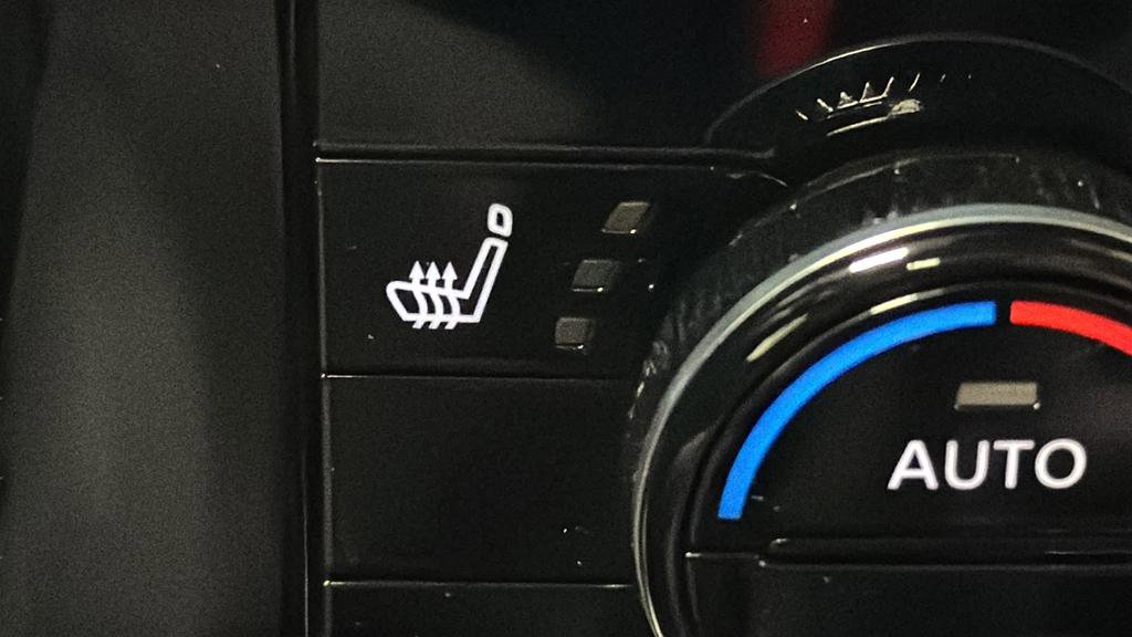 Certified 2025 Nissan Rogue SL w/ SL Premium Package image 20