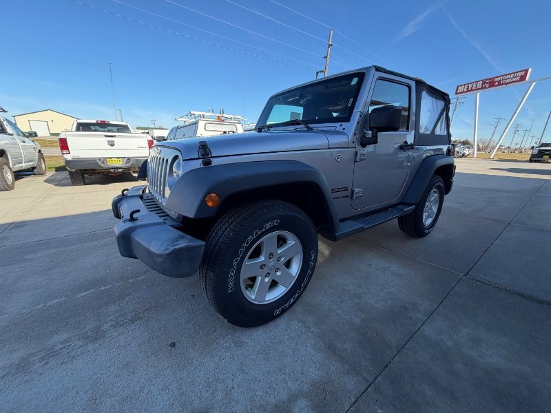 Used 2018 Jeep Wrangler Sport image 4