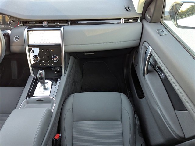 Used 2020 Land Rover Discovery Sport image 15