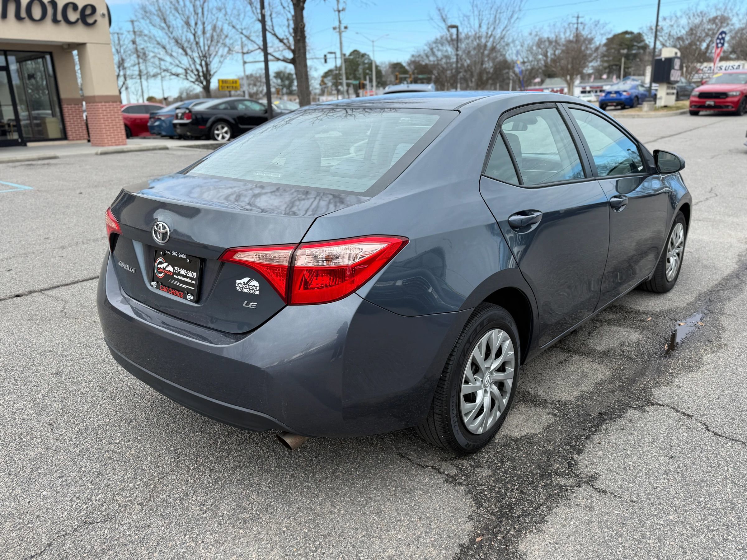 Used 2019 Toyota Corolla LE image 8