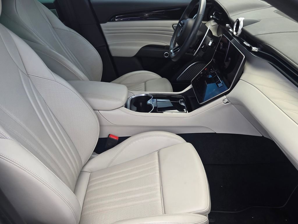 Used 2023 Maserati Grecale Modena AWD/4WD image 8