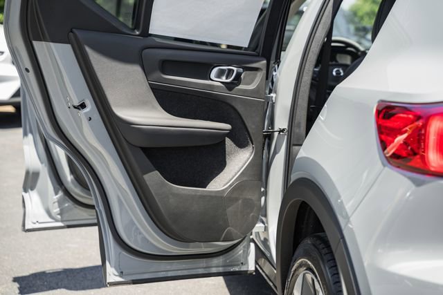 New 2026 Volvo XC40 B5 Plus w/ Protection Package Premier AWD/4WD image 39