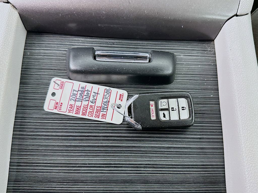 Used 2017 Honda Pilot EX image 20