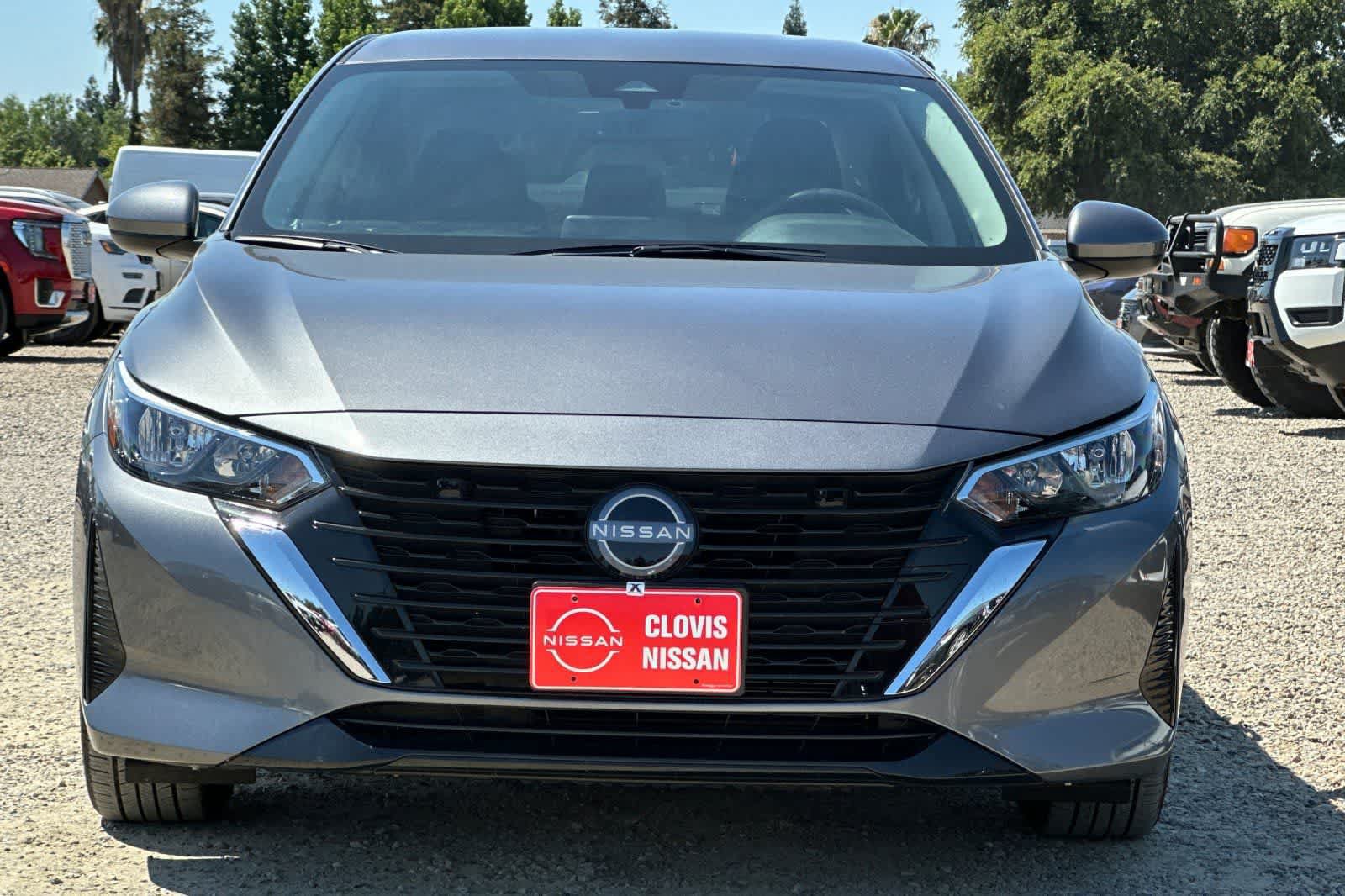 Used 2024 Nissan Sentra SV FWD image 11
