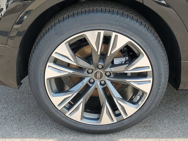 New 2026 Audi Q8 Premium Plus AWD/4WD image 32