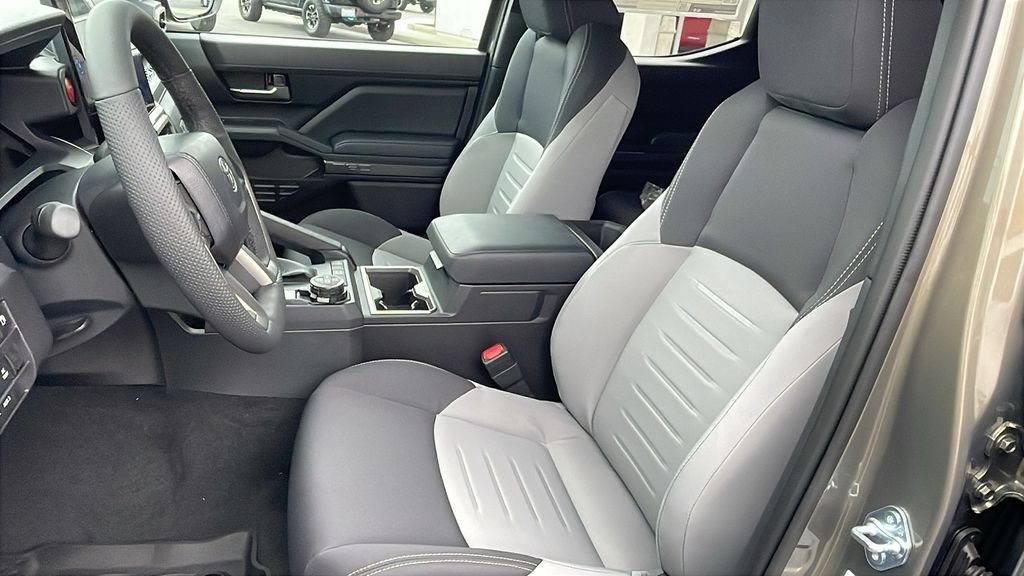 New 2026 Toyota Tacoma TRD Off-Road AWD/4WD image 12