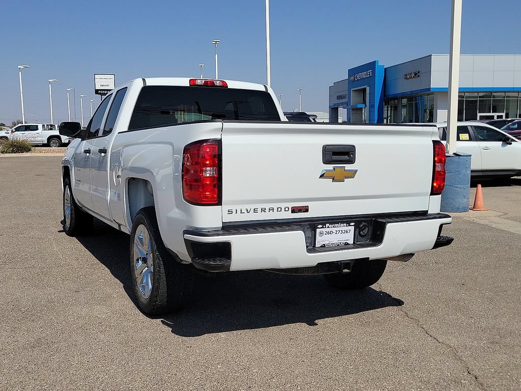Used 2018 Chevrolet Silverado 1500 Custom w/ Custom Value Package RWD image 9