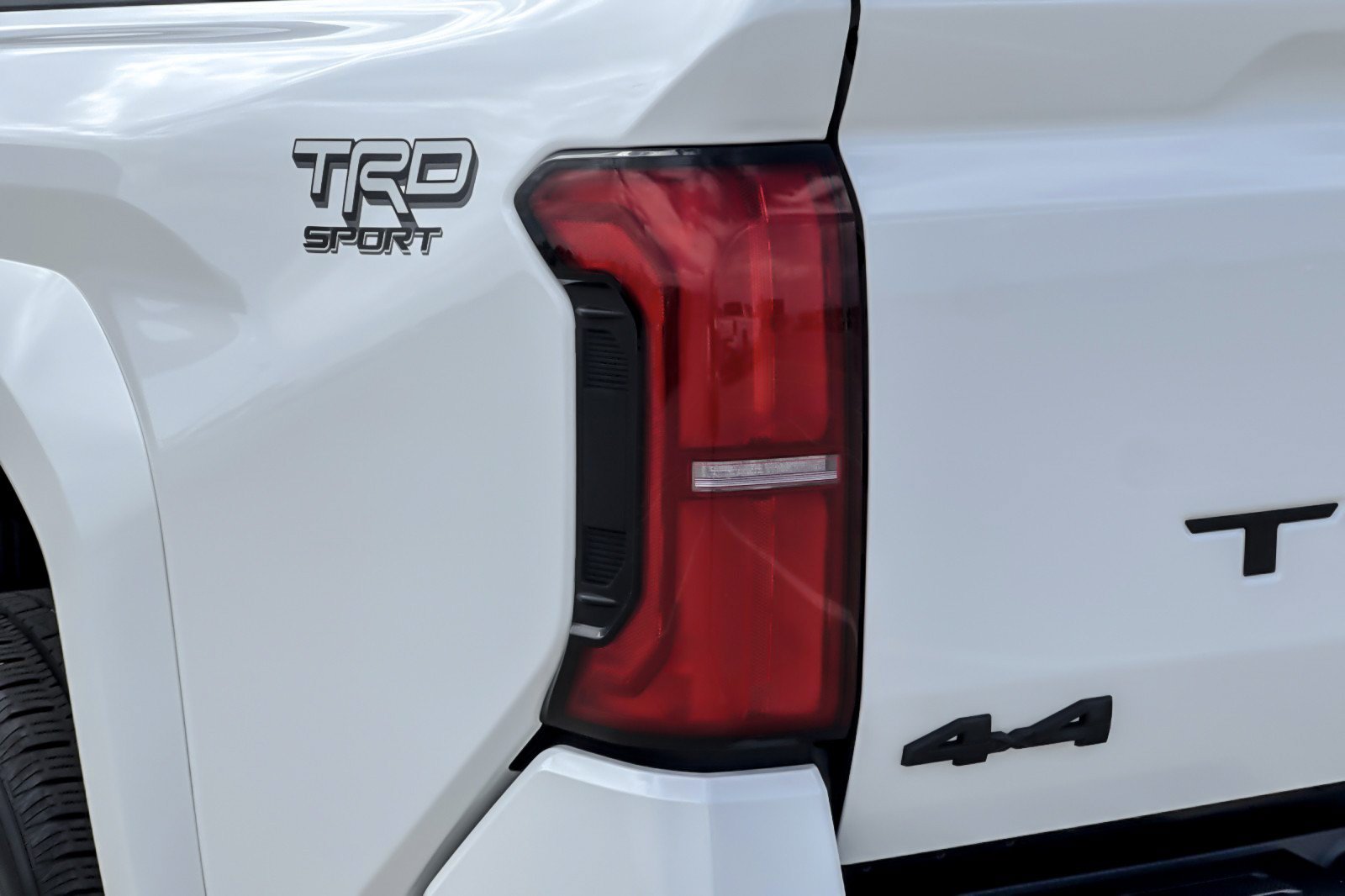 Certified 2024 Toyota Tacoma TRD Sport w/ TRD Sport Upgrade Package AWD/4WD image 25
