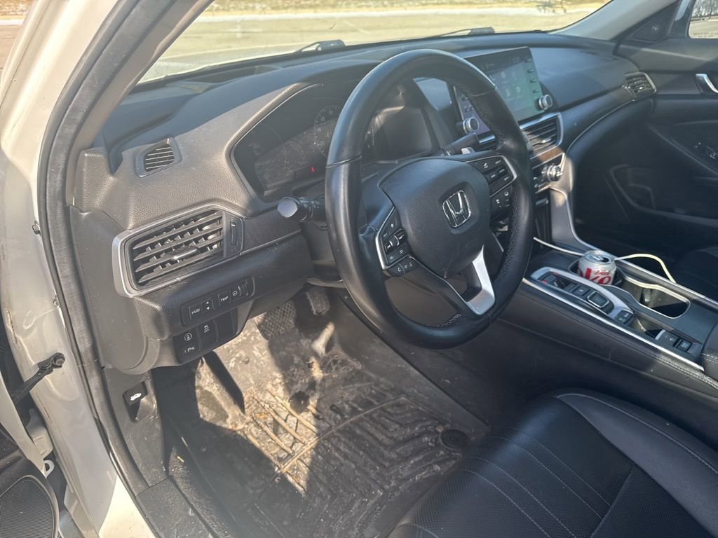 Used 2019 Honda Accord Touring image 15