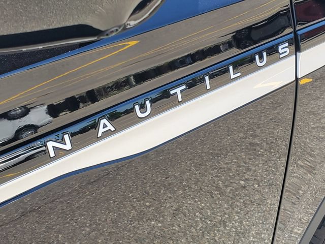 Certified 2024 Lincoln Nautilus Premier AWD/4WD image 6