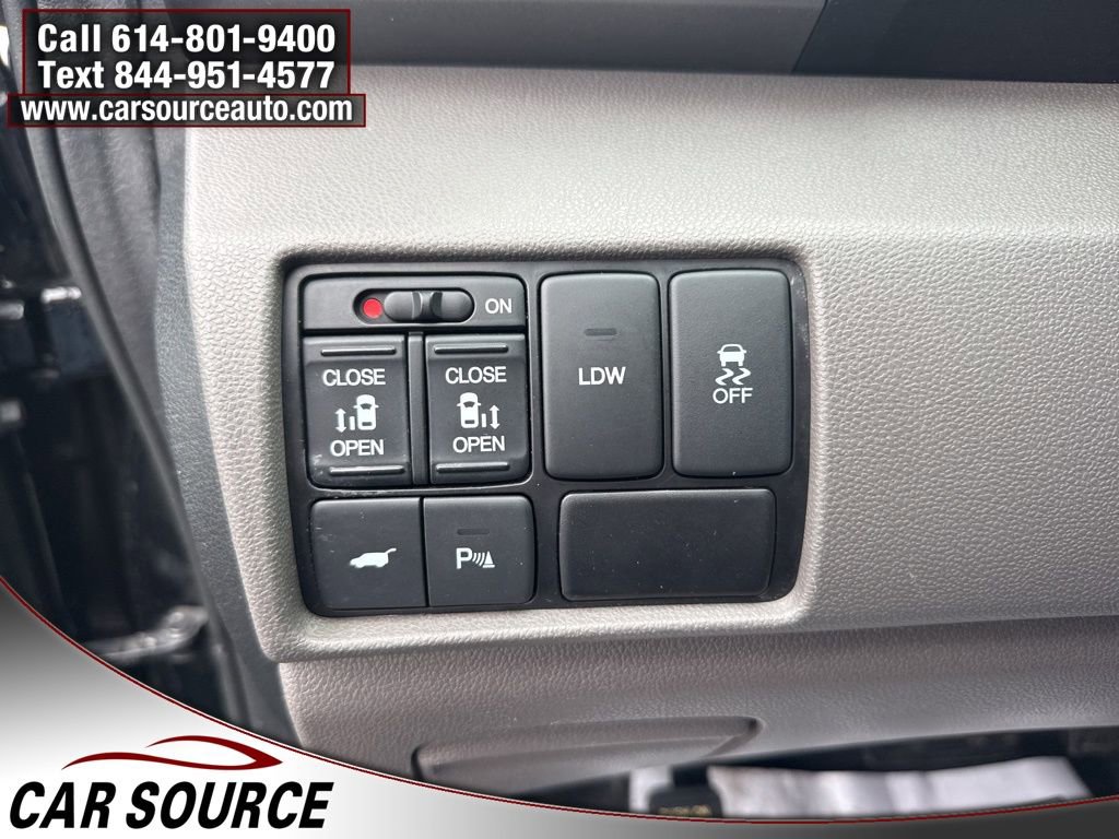 Used 2017 Honda Odyssey Touring Elite image 17