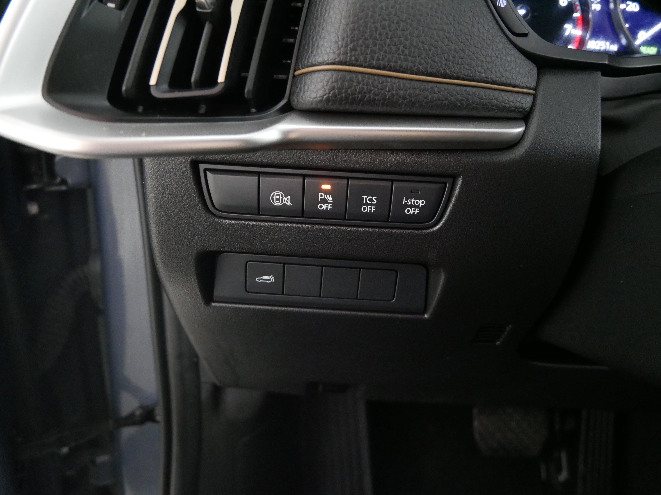 Certified 2025 MAZDA CX-70 3.3 Turbo w/ Preferred Package image 26