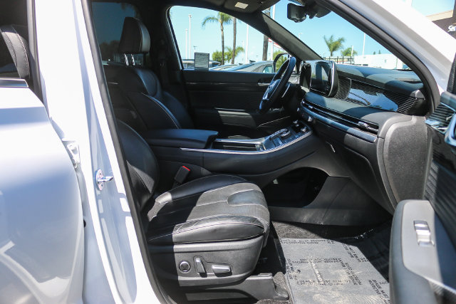 Certified 2023 Hyundai Palisade Calligraphy FWD image 21