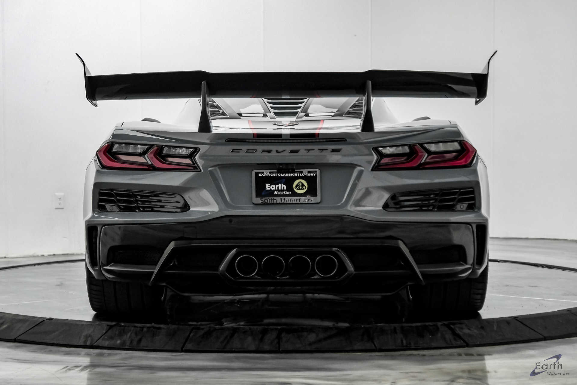 Used 2025 Chevrolet Corvette ZR1 w/ ZR1 Carbon Fiber Aero Package RWD image 16