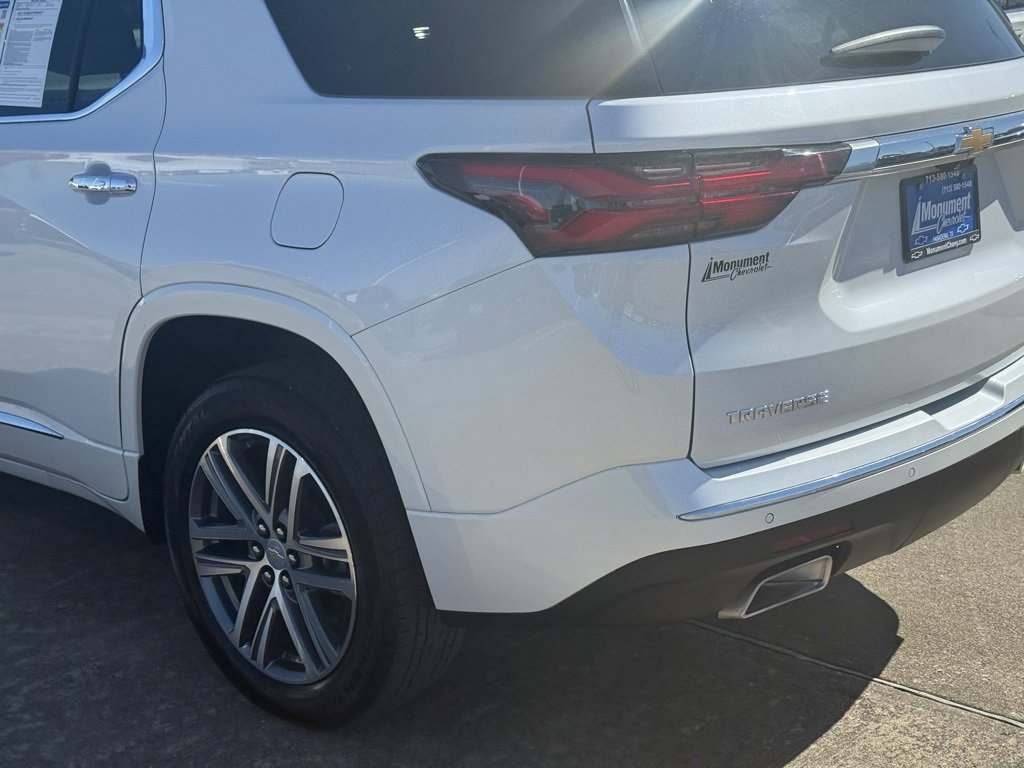 Used 2023 Chevrolet Traverse High Country w/ LPO, Floor Liner Package image 15