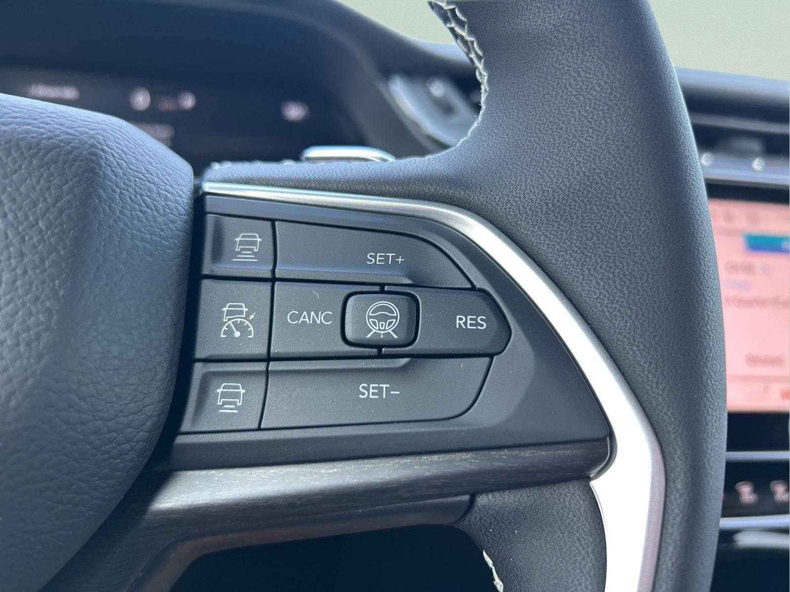 New 2026 Jeep Grand Cherokee Limited Reserve image 15