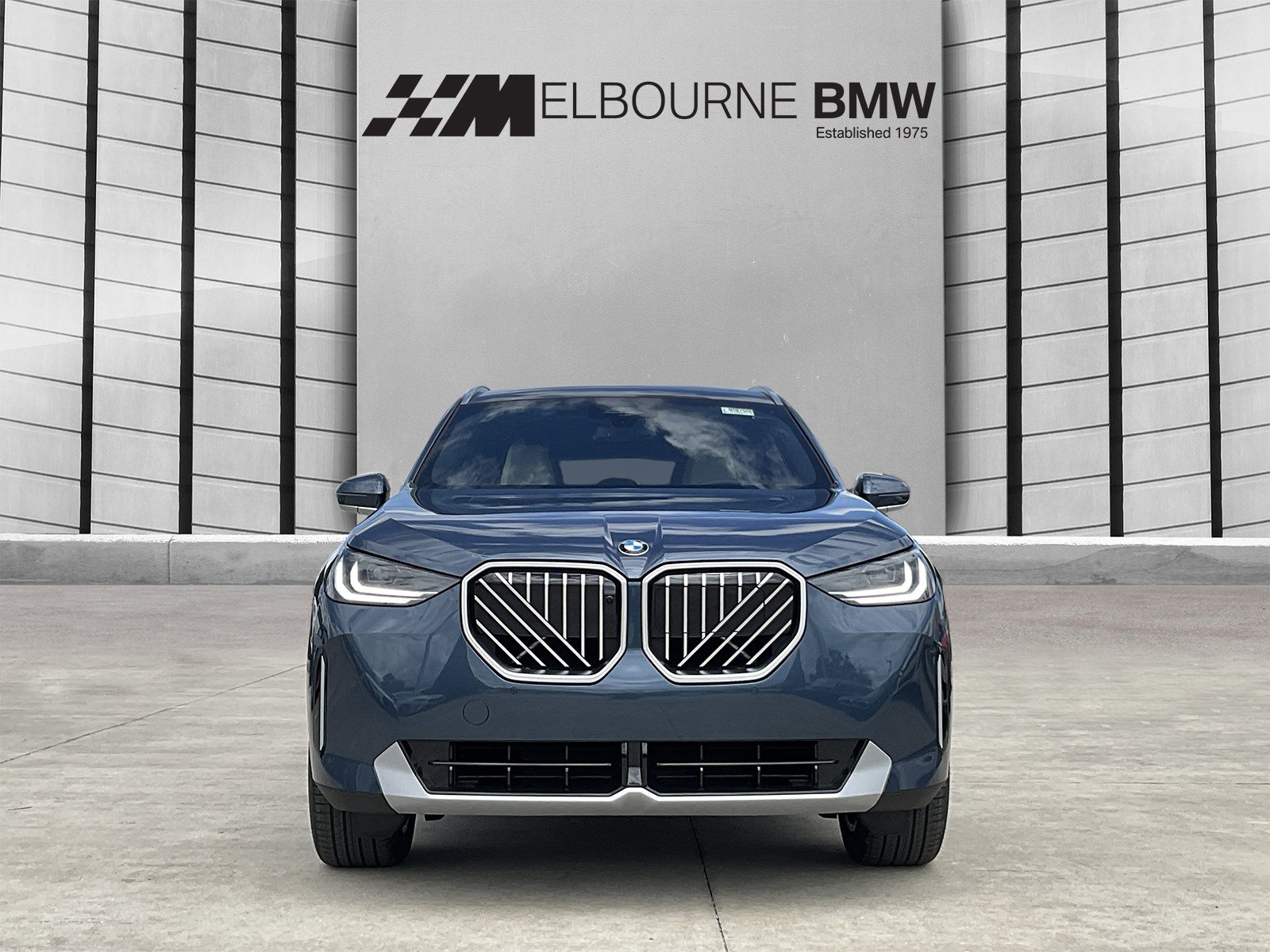 Used 2026 BMW X3 xDrive30i w/ Premium Package AWD/4WD image 2