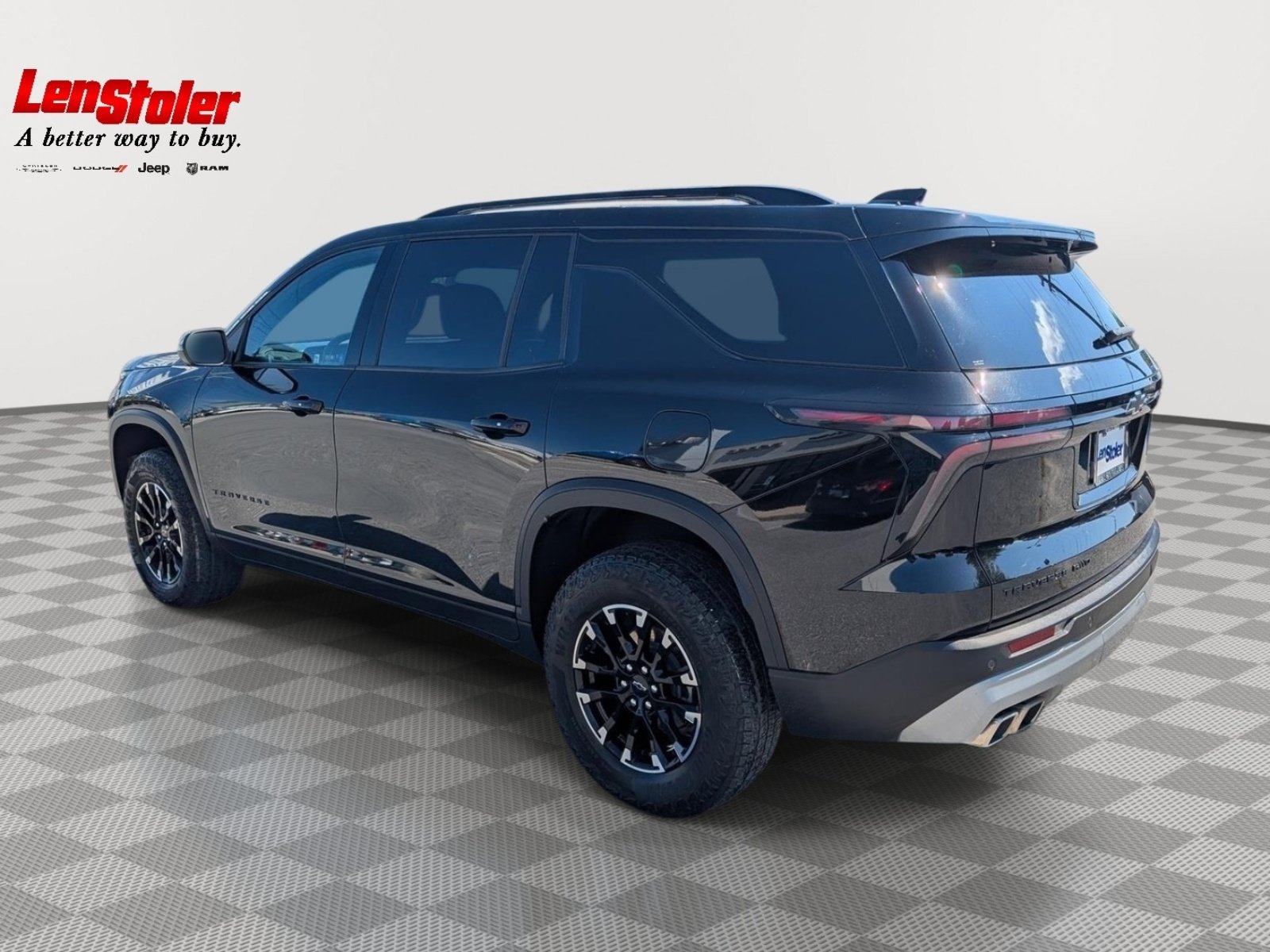 Used 2024 Chevrolet Traverse Z71 AWD/4WD image 3