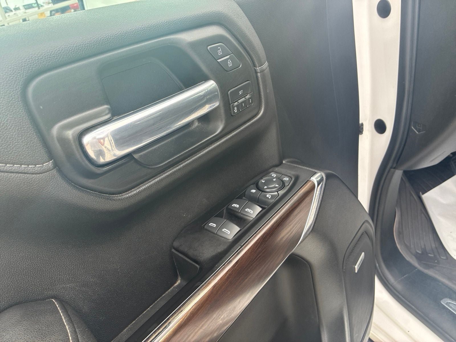 Used 2019 GMC Sierra 1500 SLT w/ SLT Premium Plus Package AWD/4WD image 14