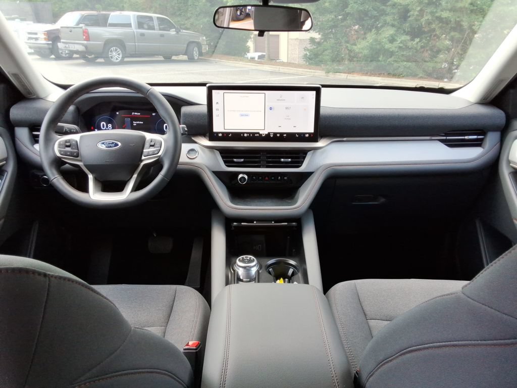 Used 2025 Ford Explorer Active RWD image 20
