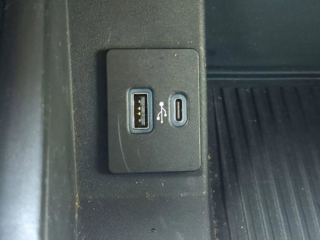 Used 2022 Ford F350 Lariat w/ Lariat Value Package AWD/4WD image 47