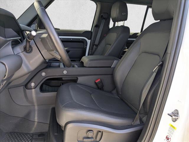 Certified 2024 Land Rover Defender 110 X-Dynamic SE AWD/4WD image 17