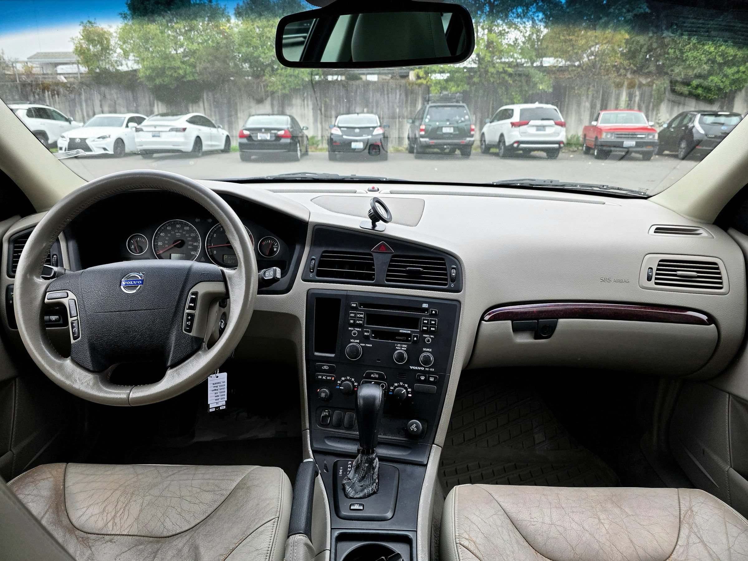 Used 2004 Volvo V70 2.5T FWD image 15