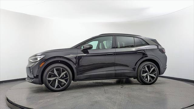 Used 2023 Volkswagen ID.4 Pro S AWD/4WD image 3