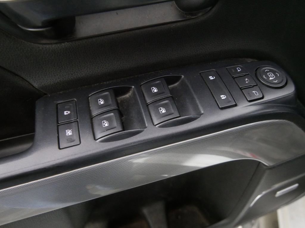 Used 2016 Chevrolet Silverado 2500 LTZ w/ LTZ Plus Package AWD/4WD image 18