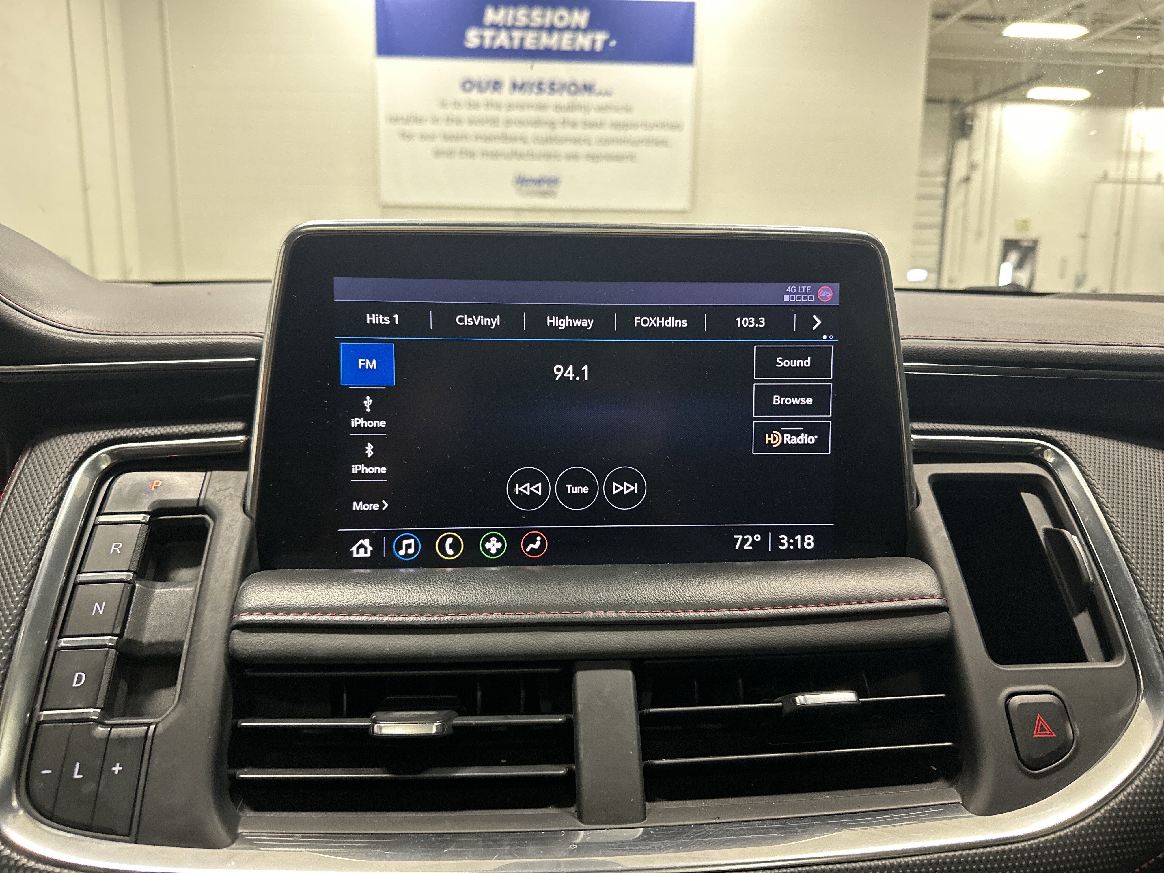 Used 2021 Chevrolet Tahoe RST w/ Luxury Package AWD/4WD image 23