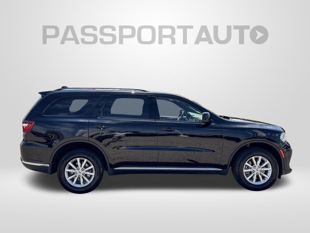 Used 2024 Dodge Durango SXT w/ 3rd Row Seating Group AWD/4WD image 9