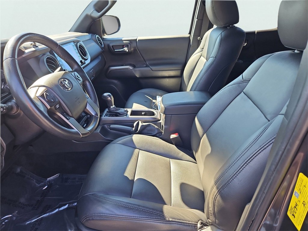 Used 2021 Toyota Tacoma TRD Off-Road image 28