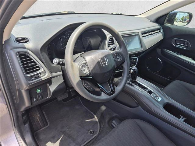 Used 2017 Honda HR-V EX image 10