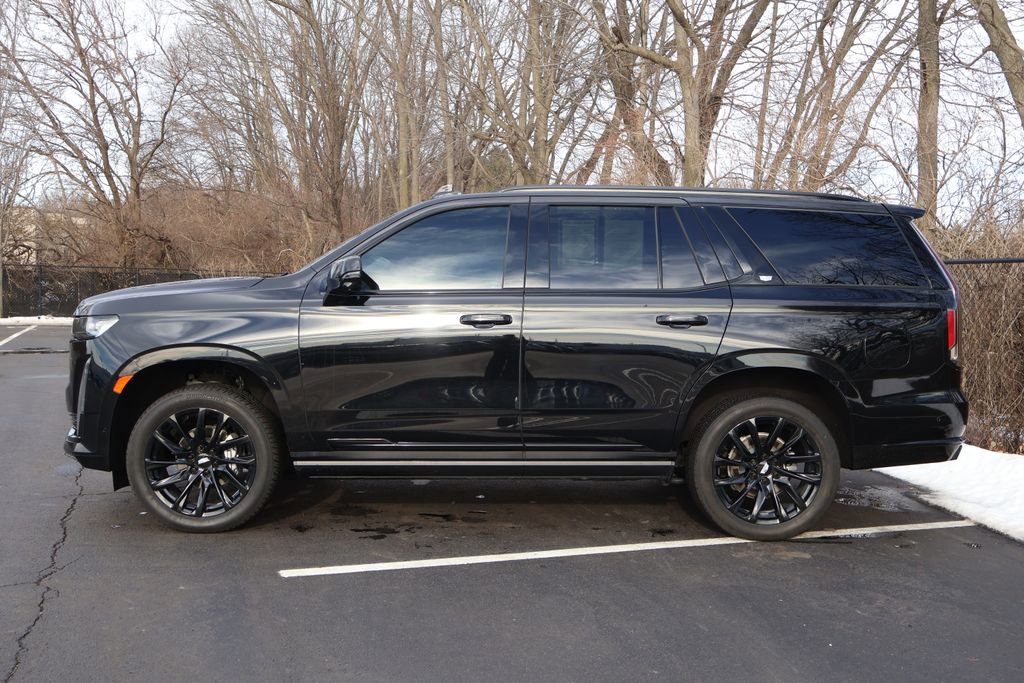 Used 2023 Cadillac Escalade Sport Platinum w/ LPO, ONYX Package image 4