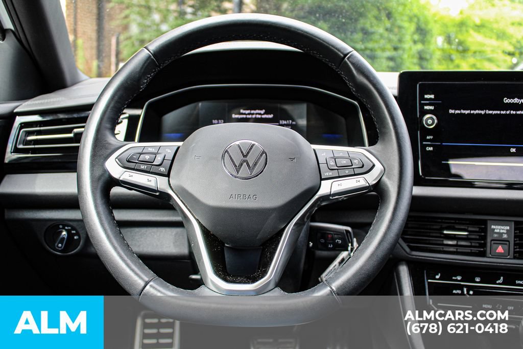 Used 2025 Volkswagen Jetta Sport FWD image 23