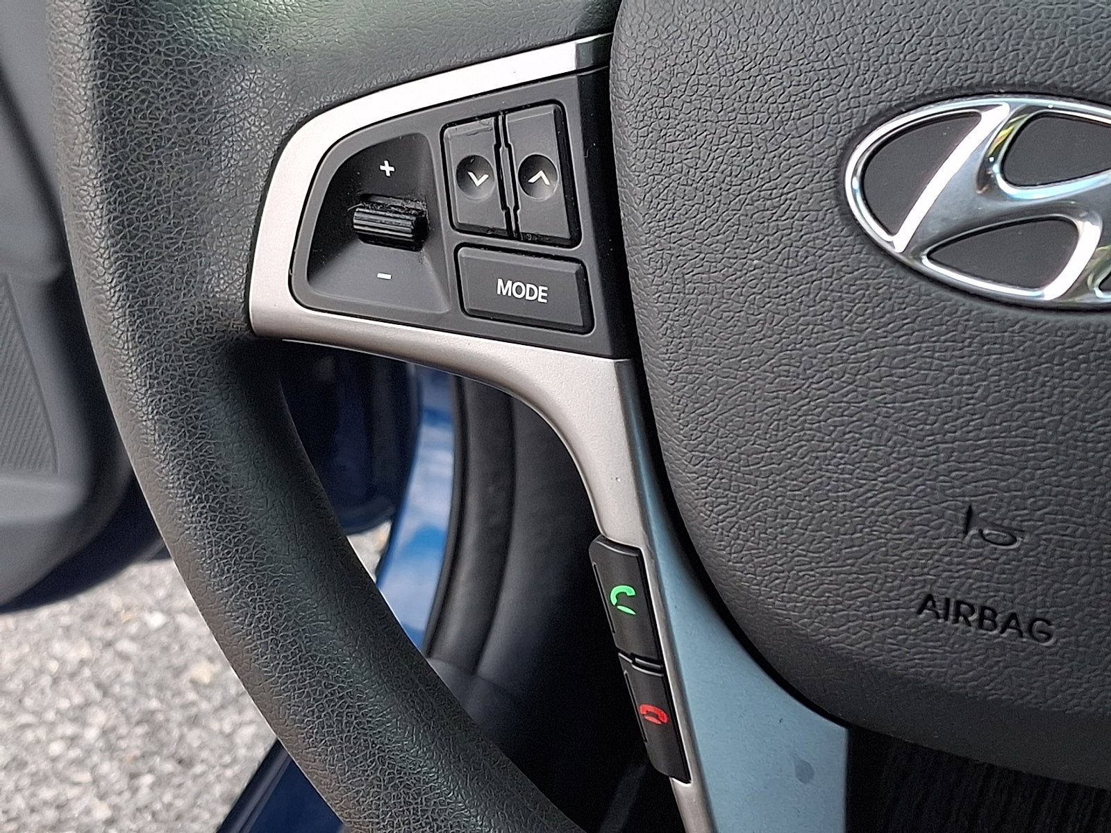 Used 2015 Hyundai Accent GLS w/ Option Group 02 image 21