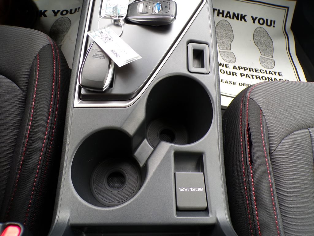 Used 2025 Subaru Impreza 2.0i Sport AWD/4WD image 30