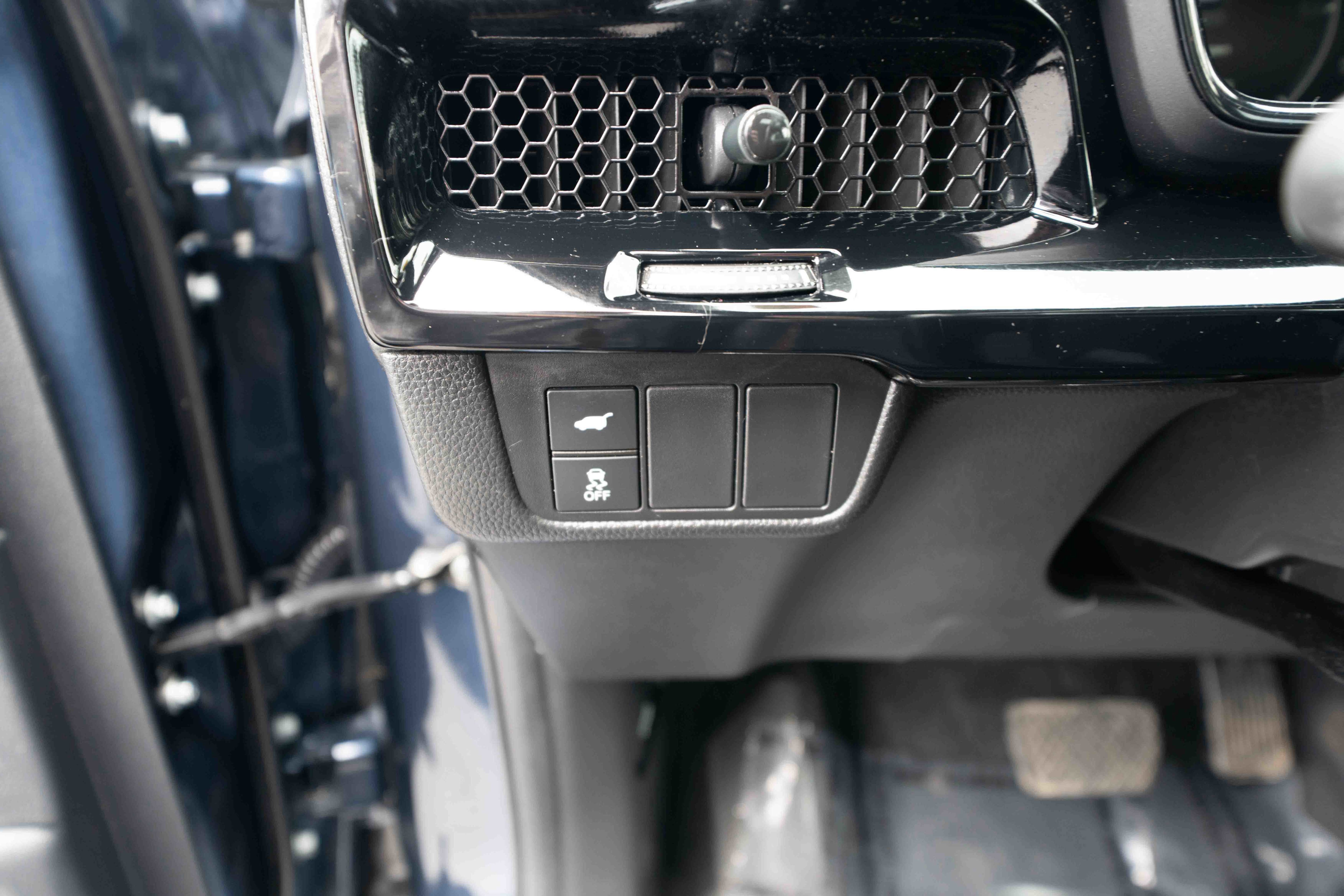 Used 2025 Honda CR-V Sport Touring image 11