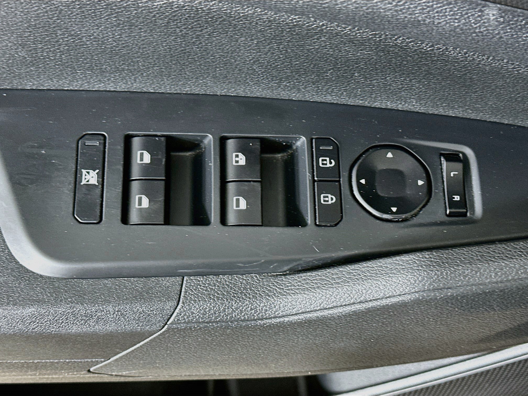 Used 2026 Kia Sportage LX FWD image 15