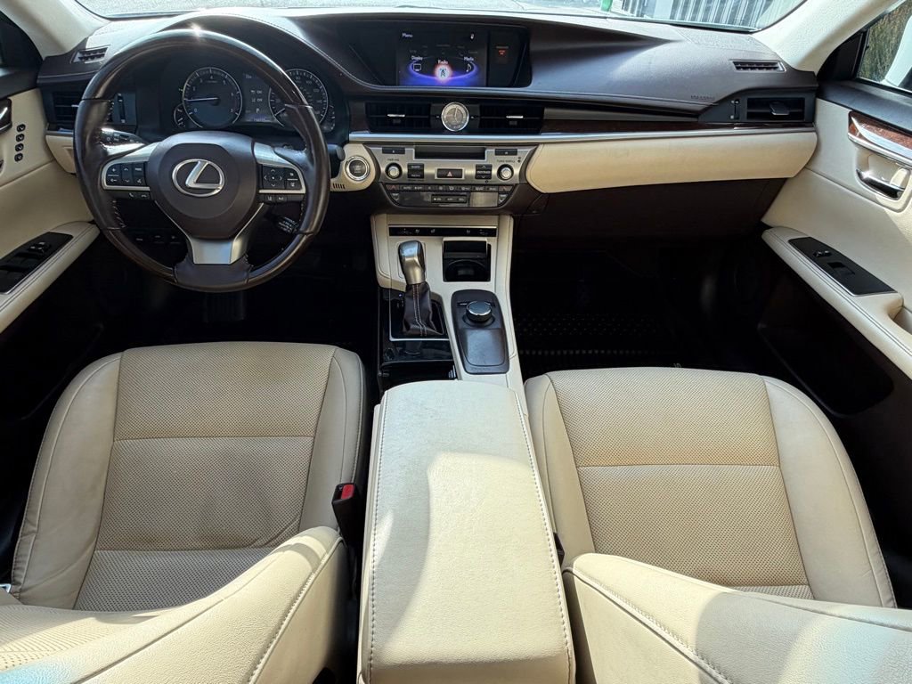 Used 2017 Lexus ES 350 w/ Premium Package image 13