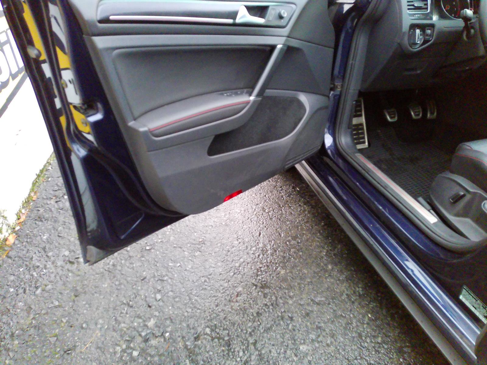 Used 2017 Volkswagen GTI SE image 27